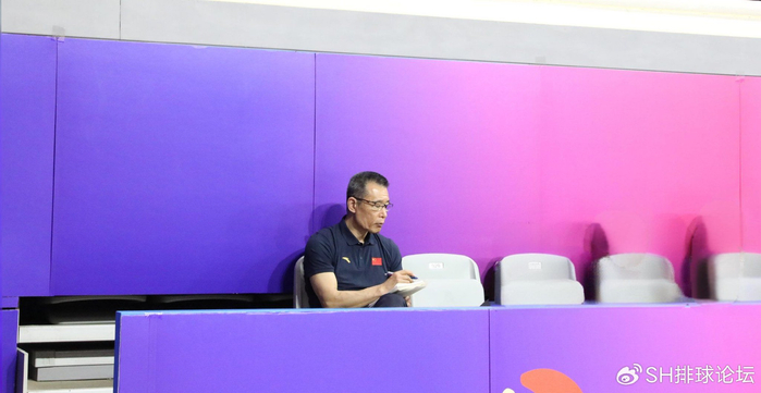 来自日本籍的上海男排二传教练|中国男排|联赛冠军|季后赛|外教|球员_新浪体育_新浪新闻